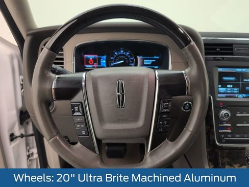 Used 2015 Lincoln Navigator L 2WD image 38