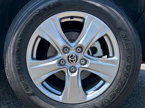 Certified 2023 Toyota RAV4 XLE AWD/4WD image 28