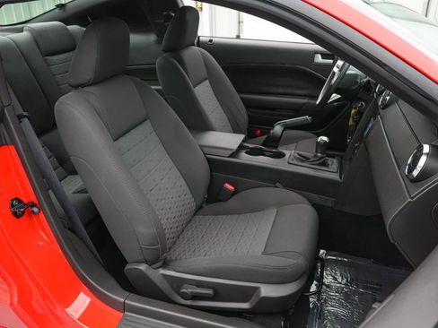 Used 2007 Ford Mustang GT RWD image 32