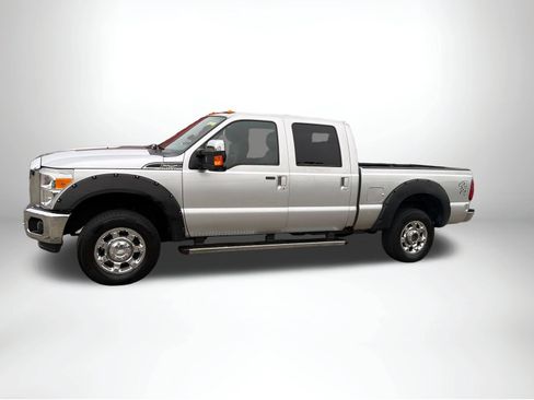 Used 2014 Ford F250 Lariat w/ Lariat Ultimate Package AWD/4WD image 3