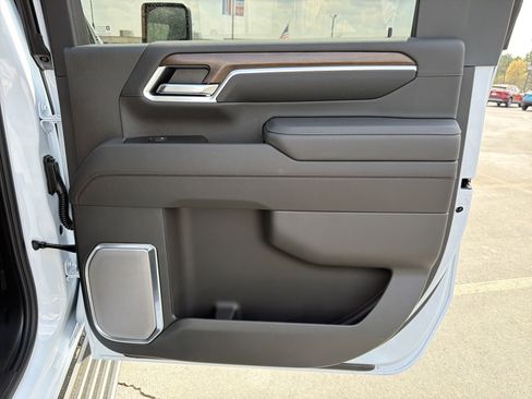 New 2026 Chevrolet Silverado 2500 High Country w/ High Country Premium Package image 16
