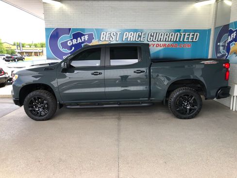 Used 2025 Chevrolet Silverado 1500 LT Trail Boss w/ Convenience Package II AWD/4WD image 5