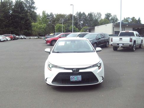 Used 2020 Toyota Corolla LE FWD image 8