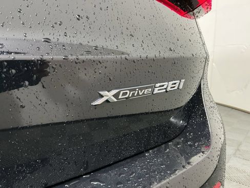 Certified 2025 BMW X1 xDrive28i w/ Convenience Package AWD/4WD image 32