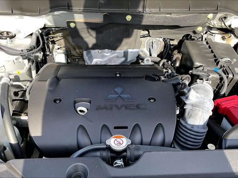 Used 2025 Mitsubishi Outlander Sport ES AWD/4WD image 31
