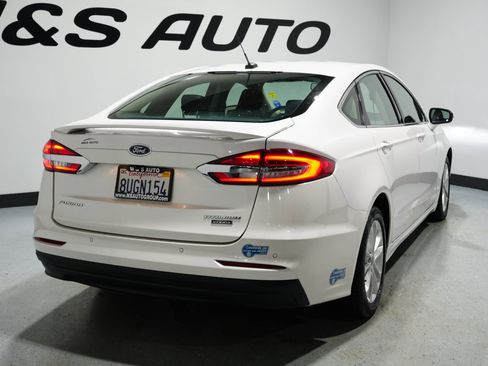 Used 2020 Ford Fusion Energi Titanium image 8