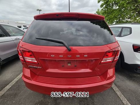 Used 2020 Dodge Journey SE w/ SE Popular Equipment Group FWD image 5