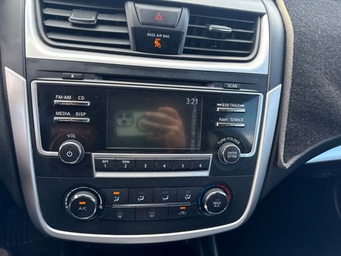 Used 2016 Nissan Altima 2.5 S w/ Power Driver Seat Package FWD image 23