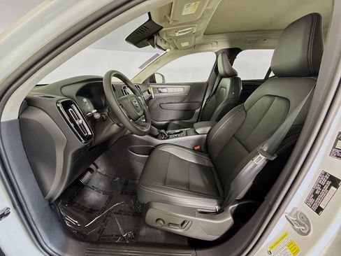 New 2026 Volvo XC40 B5 Core AWD/4WD image 21