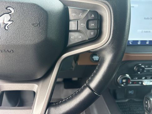 Used 2024 Ford Bronco Outer Banks AWD/4WD image 18