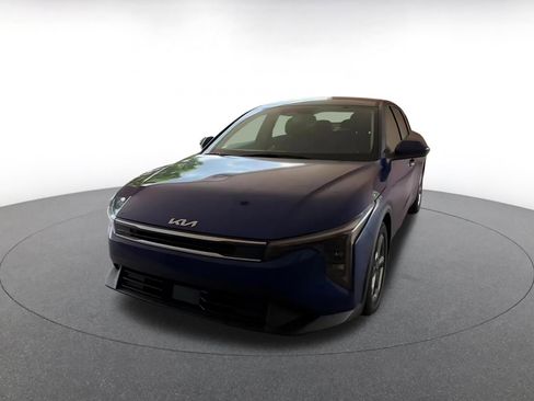 Used 2025 Kia K4 FWD image 4