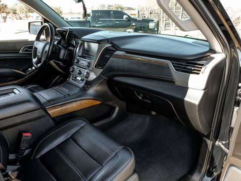 Used 2020 GMC Yukon Denali w/ Denali Ultimate Package image 15