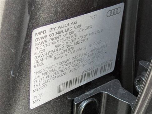 Used 2025 Audi Q5 Premium Plus w/ Premium Plus AWD/4WD image 21