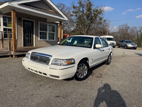 Used 2006 Mercury Grand Marquis LS image 2