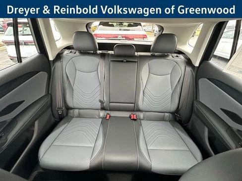 New 2026 Volkswagen Tiguan SE image 29