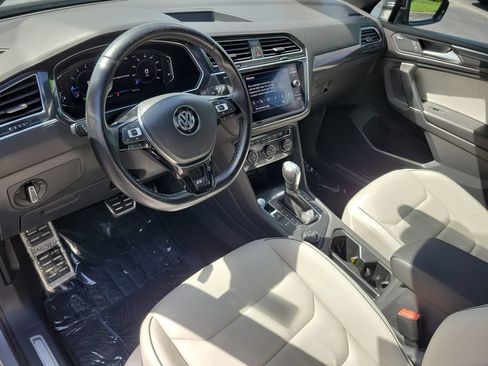 Used 2020 Volkswagen Tiguan SEL Premium R-Line w/ 3rd Row Seat Package AWD/4WD image 24