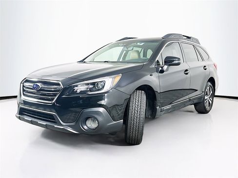 Used 2018 Subaru Outback 2.5i Limited image 2