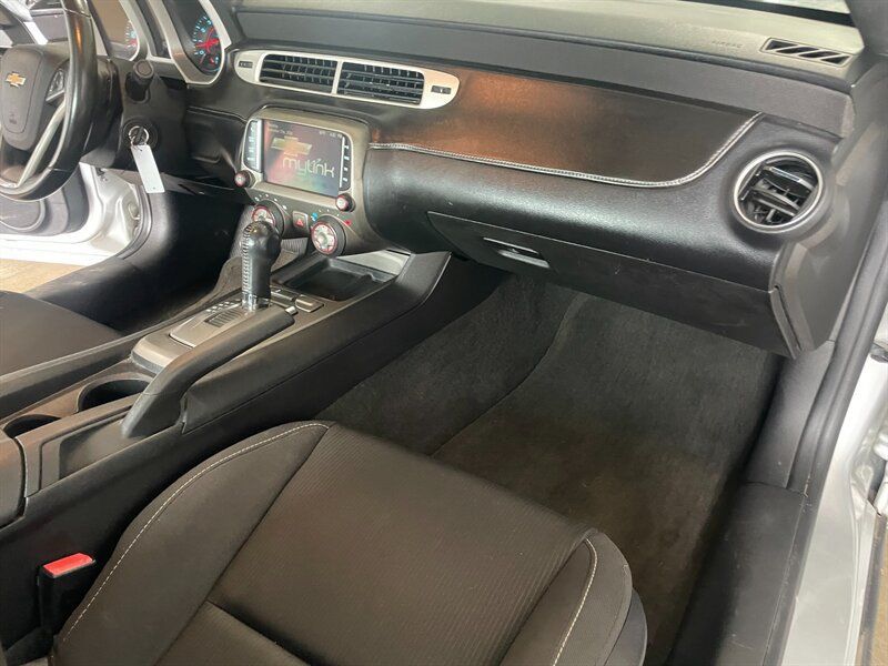 Used 2014 Chevrolet Camaro LT RWD image 16