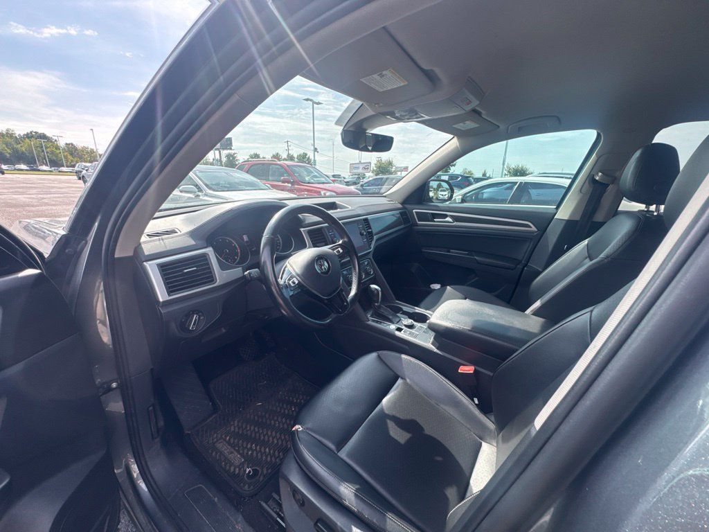 Used 2018 Volkswagen Atlas SE AWD/4WD image 15