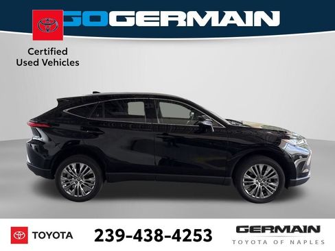 Used 2022 Toyota Venza XLE AWD/4WD image 8