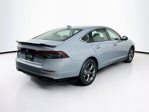 Used 2025 Honda Accord EX-L image 9