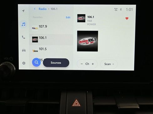 Used 2025 Toyota RAV4 XLE image 15