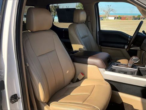 Used 2019 Ford F150 Lariat w/ Equipment Group 502A Luxury image 13