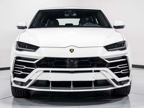 Used 2021 Lamborghini Urus image 8