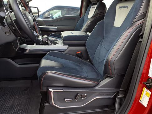 Certified 2022 Ford F150 Raptor w/ Equipment Group 801A High image 9