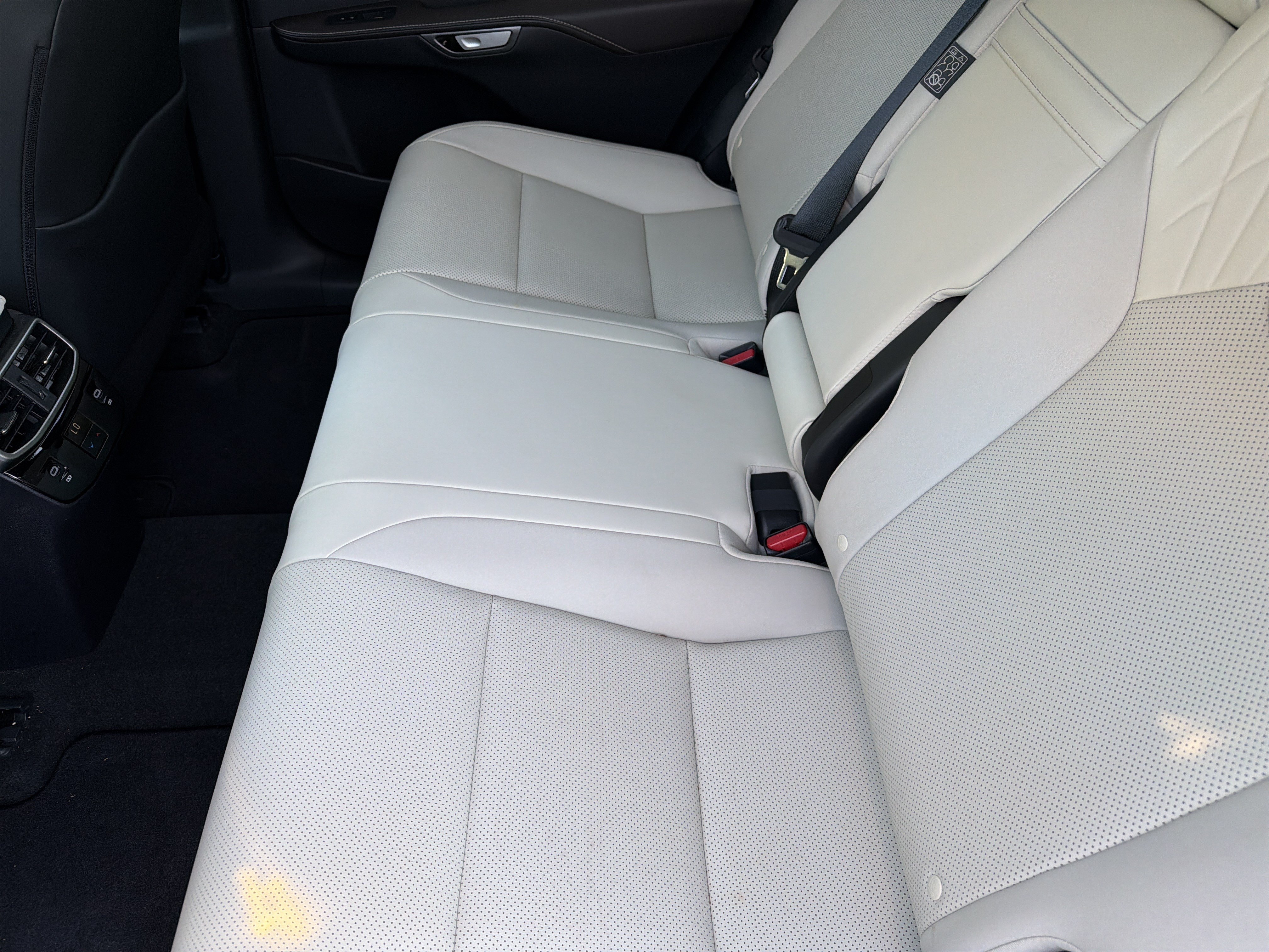 Certified 2024 Lexus RX 350 FWD w/ Technology Package image 23