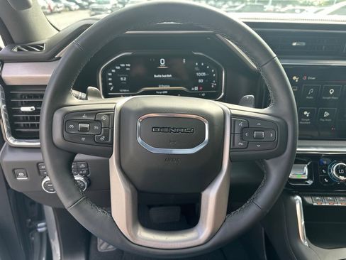 Used 2025 GMC Sierra 1500 Denali w/ Denali Reserve Package AWD/4WD image 17