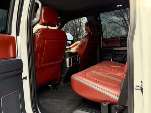 Used 2022 Ford F350 Platinum image 10