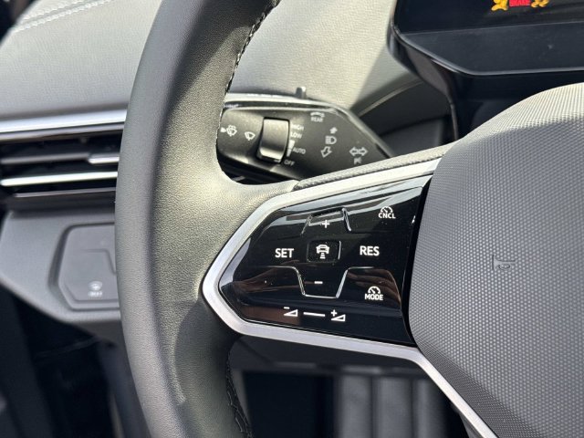 New 2026 Volkswagen ID.4 Pro RWD image 16