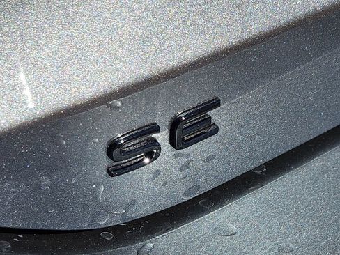 New 2026 Volkswagen Tiguan SE R-Line image 30