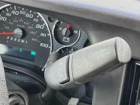 Used 2024 Chevrolet Express 2500 w/ Driver Convenience Package RWD image 16