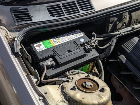 Used 1989 BMW 325i Convertible RWD image 29