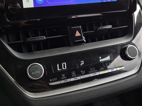 Used 2024 Toyota Corolla LE FWD image 20
