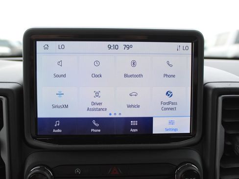 Used 2022 Ford Bronco Sport Outer Banks w/ Tech Package AWD/4WD image 35
