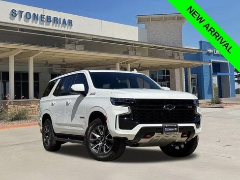 Used 2024 Chevrolet Tahoe Z71 w/ Luxury Package AWD/4WD image 1
