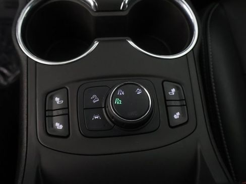 Used 2023 GMC Terrain SLT w/ Infotainment Package II AWD/4WD image 44