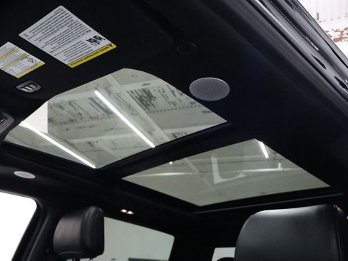 Certified 2021 Ford F150 Raptor w/ Equipment Group 801A High image 24