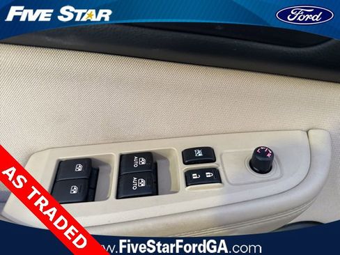 Used 2016 Subaru Outback 2.5i Premium image 12