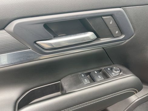 Used 2025 GMC Terrain Elevation image 10