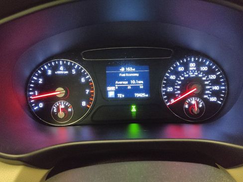 Used 2019 Kia Sorento AWD V6 image 23