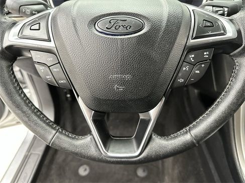 Used 2020 Ford Fusion SEL image 14