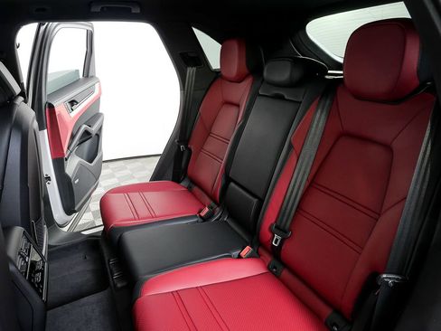 New 2026 Porsche Cayenne AWD/4WD image 22