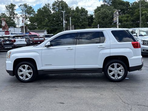 Used 2017 GMC Terrain SLE FWD image 5
