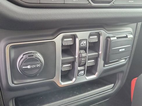 New 2026 Jeep Gladiator Sport AWD/4WD image 31