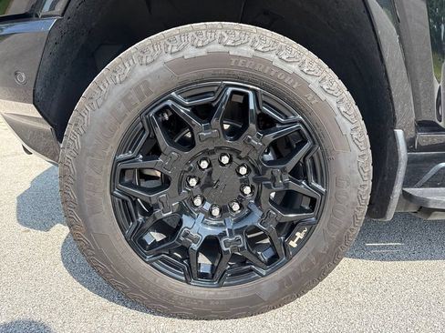 Used 2024 GMC Hummer EV 2X AWD/4WD image 10