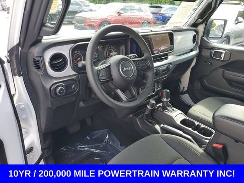 Used 2025 Jeep Wrangler Unlimited Sport AWD/4WD image 9